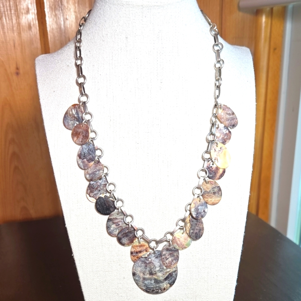 Babylone Paris Shell Necklace